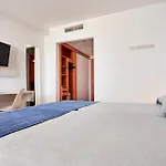 Globales Cala'n Bosch Szálloda 4*