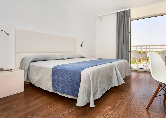 Globales Cala'n Bosch Hotel Cala en Bosch