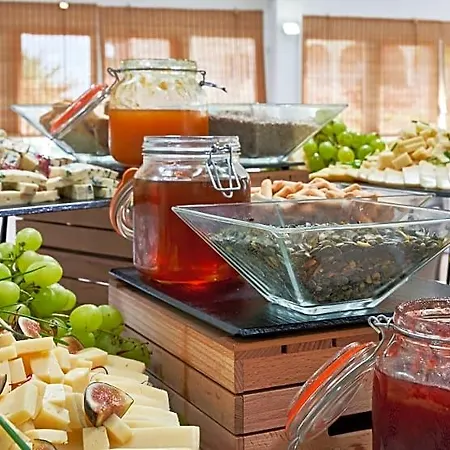 Globales Cala'n Bosch Hotel
