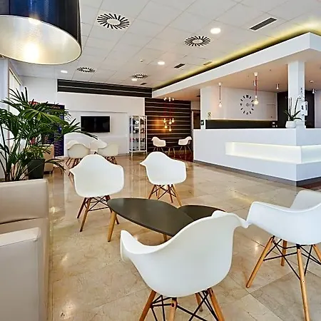 Globales Cala'n Bosch Hotel 4*