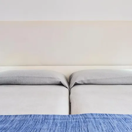 Globales Cala'n Bosch 4* Калан-Бош