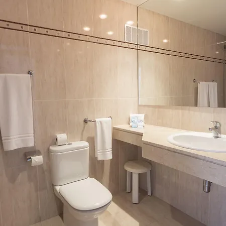 Globales Cala'n Bosch Отель