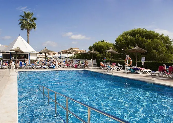 Globales Cala'n Bosch Hotel